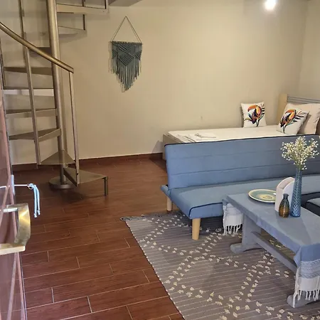 Nefelyfamilyhouse2